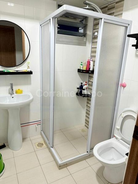 Common Room (HDB) for Rent in  406B Northshore Drive - Image 4