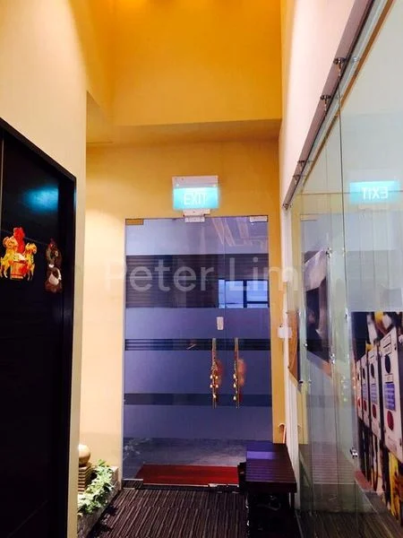 Light Industrial (B1) for Rent: Tradehub 21 - Image 1