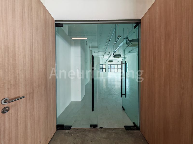 Light Industrial (B1) for Rent in  Interlocal Centre - Image 3