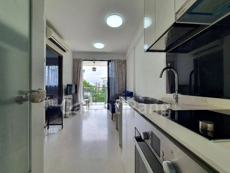 2 Bed Apartment (Condo) for Sale in  Liv On Sophia - Image 5