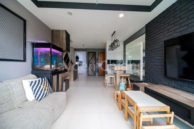 4 Room (4A) HDB for Sale in  471A Upper Serangoon Crescent - Image 1