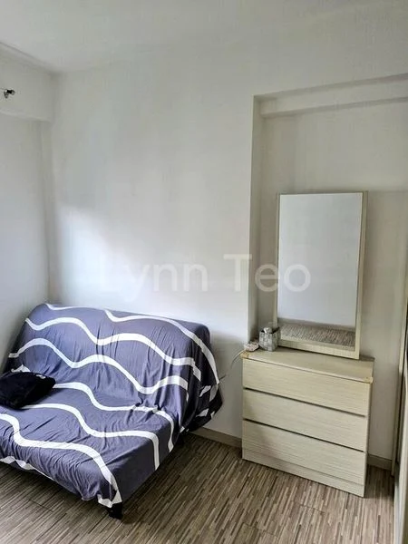 Common Room (HDB) for Rent in  128C Canberra Street - Image 5