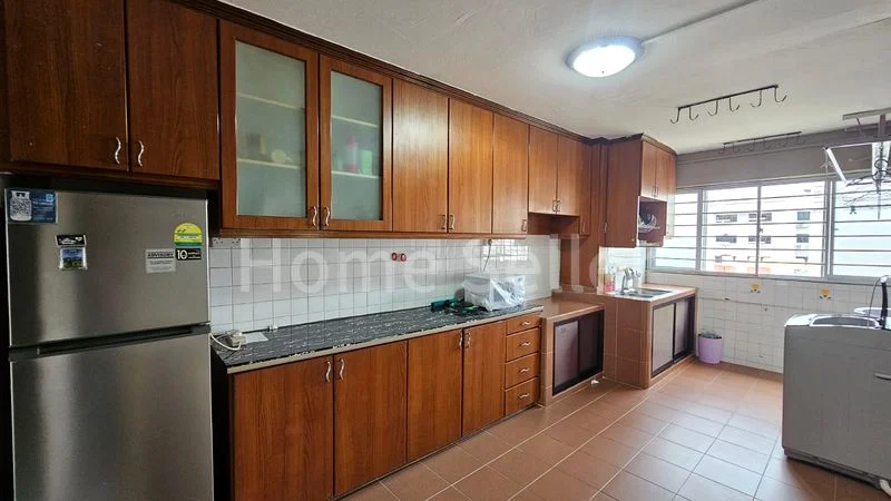 3 Room (3NG) HDB for Sale in 102 Jurong East Street 13 - Image 6