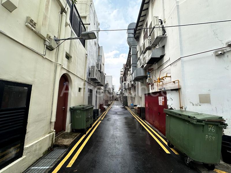 Shop / Shophouse for Sale: Rare 2-Storey Tras Street / Peck Seah Street Shophouse! - Image 3