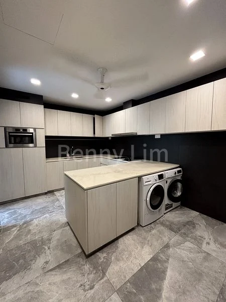 3 Bed Condo for Sale in  River Place - Image 1