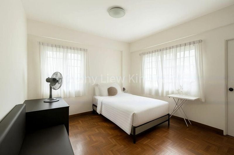 5 Bed Terraced House (Landed) for Sale in  Villa Verde - Image 6