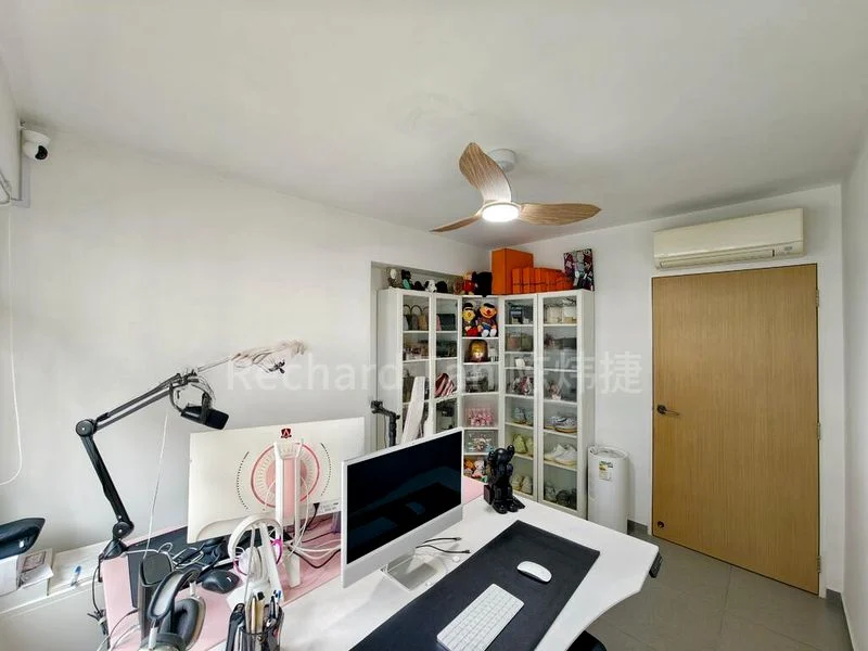 5 Room (5A) HDB for Sale in  338D Anchorvale Crescent - Image 11