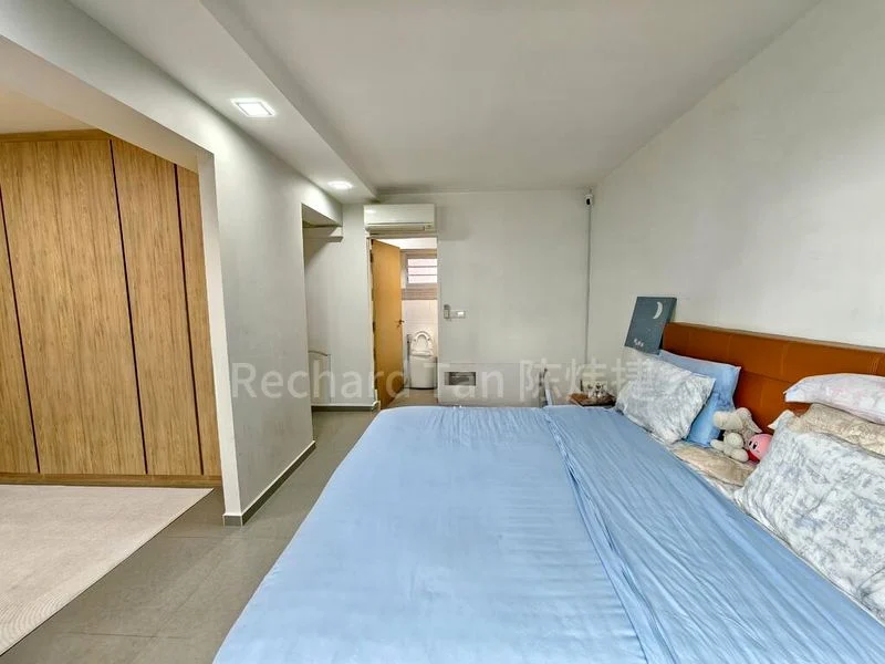 5 Room (5A) HDB for Sale in  338D Anchorvale Crescent - Image 8