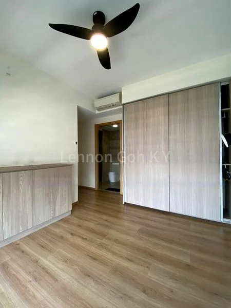 3 Bed Executive Condo for Sale in  The Vales - Image 8