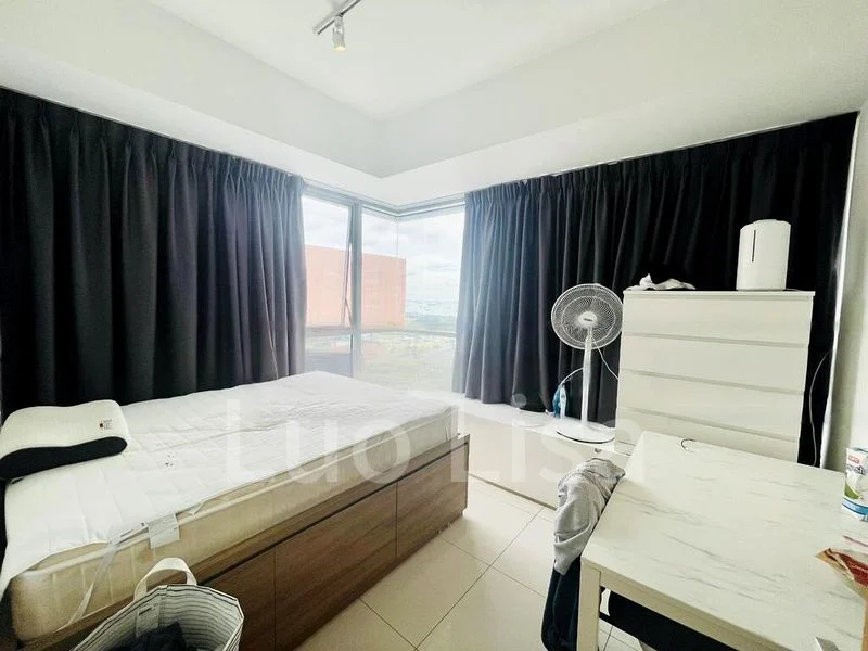 3 Bed Apartment (Condo) for Sale in  Lumiere - Image 6