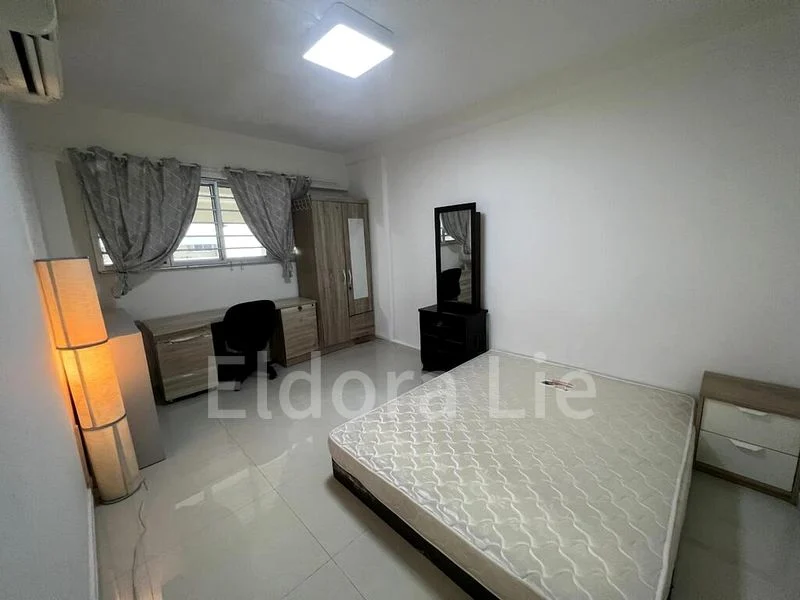 3 Room (3STD) HDB for Rent in  847 Tampines Street 83 - Image 3