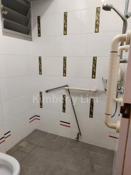 Room (HDB) for Rent in  421 Clementi Avenue 1 - Image 4