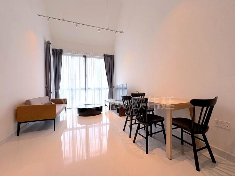 2 Bed Condo for Rent in  Holland Grove Road - Image 1