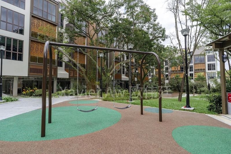 2 Bed Condo for Rent in  Holland Grove Road - Image 11