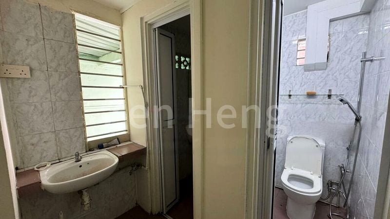 Office for Rent: Jalan Besar Shophouse, Move-in Ready with 2 Toilets - Image 8