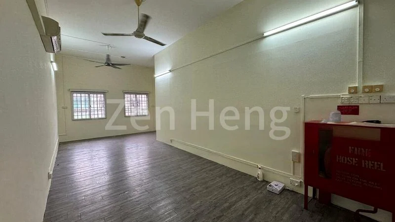 Office for Rent: Jalan Besar Shophouse, Move-in Ready with 2 Toilets - Image 6