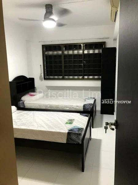 Common Room (HDB) for Rent in  844 Woodlands Avenue 4 - Image 2