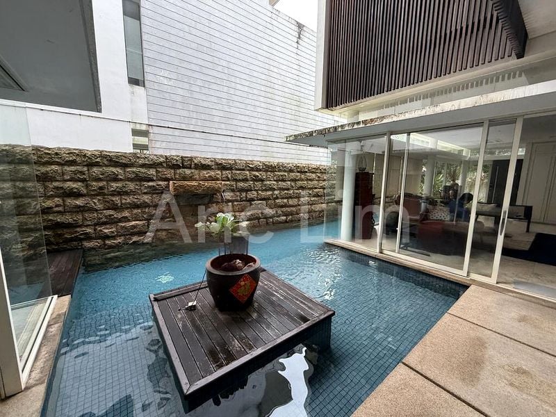 5 Bed Bungalow (Landed) for Sale in  Barker Ville - Image 1