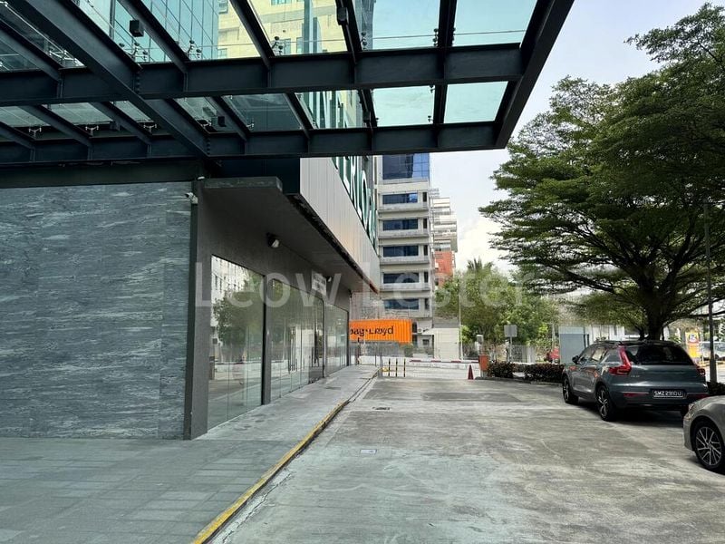 Office for Rent: Fitted office space for takeover near Mapletree Business City. - Image 8