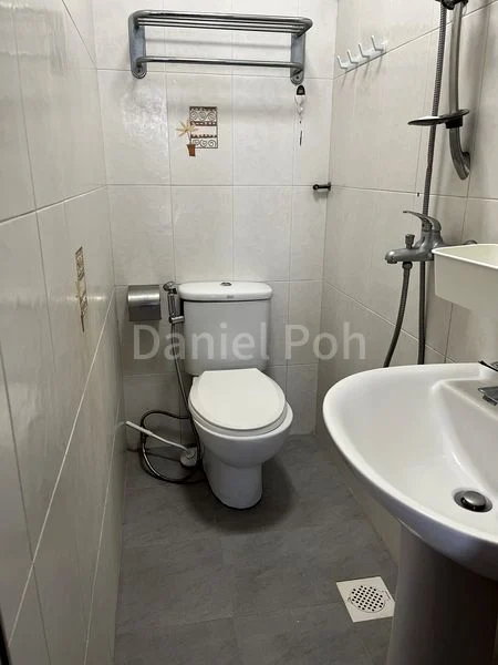 2 Bed Condo for Rent in The Centrepoint - Image 9