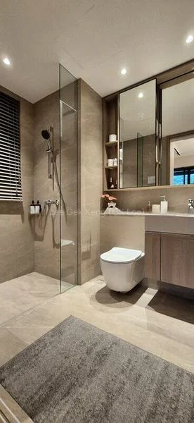 3 Bed Executive Condo for Sale in Otto Place - Image 4