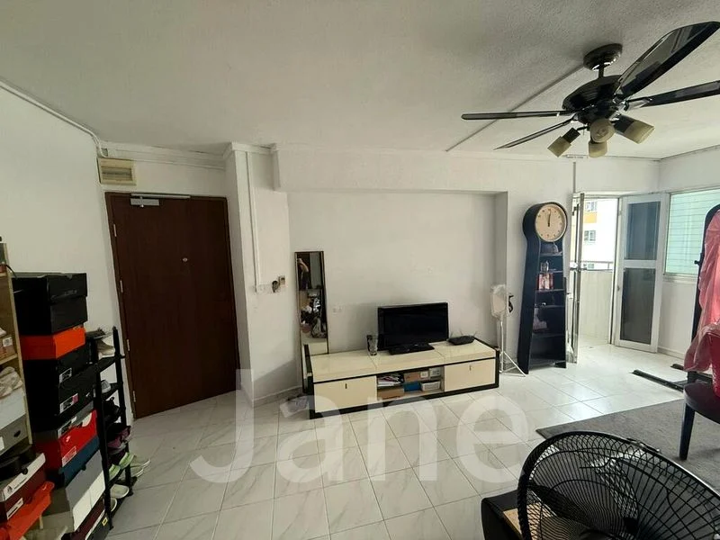 4 Room (4A) HDB for Sale in 419 Serangoon Central - Image 1