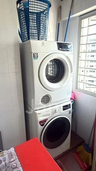 4 Room (4A) HDB for Sale in 419 Serangoon Central - Image 4