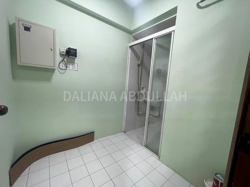 2 Bed Condo for Rent in  Changi Court - Image 10