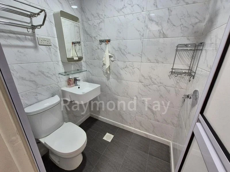 Master Room (Landed) for Rent in  East View Garden - Image 2