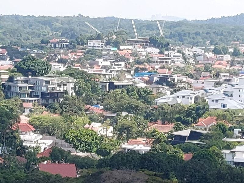 6 Bed Bungalow (Landed) for Sale in  Oei Tiong Ham Park - Image 2