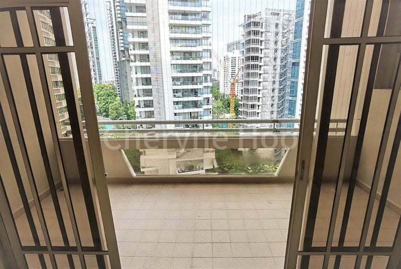 4 Bed Condo for Rent in  Leonie Condotel - Image 11