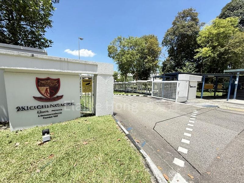 Common Room (HDB) for Rent in 5 Dover Crescent - Image 2