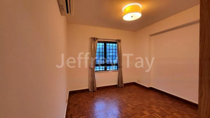 4 Bed Condo for Rent in  Parkway View - Image 8