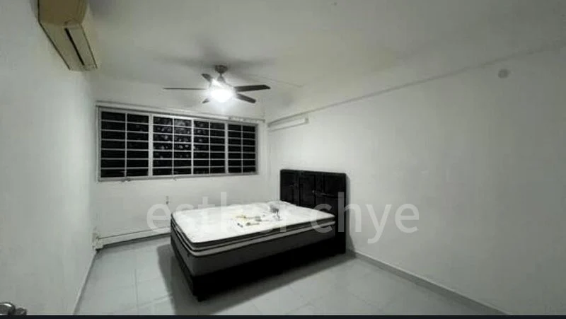 5 Room (5I) HDB for Sale in  229 Tampines Street 23 - Image 3