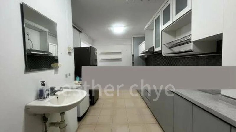 5 Room (5I) HDB for Sale in  229 Tampines Street 23 - Image 7