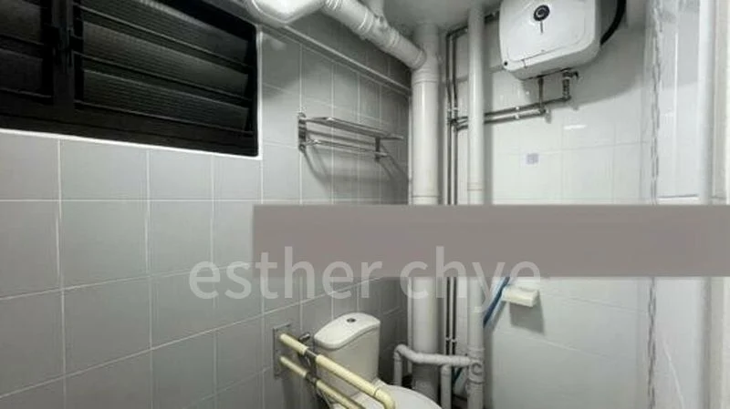 5 Room (5I) HDB for Sale in  229 Tampines Street 23 - Image 6