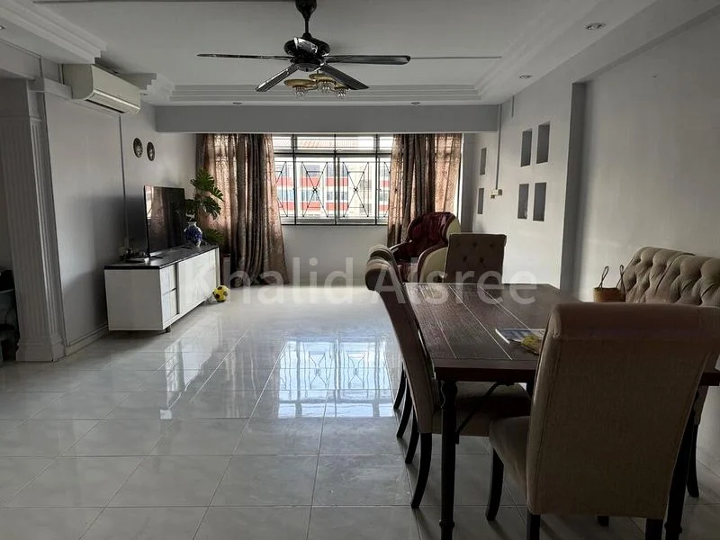 Executive HDB for Rent in  313 Tampines Street 33 - Image 1