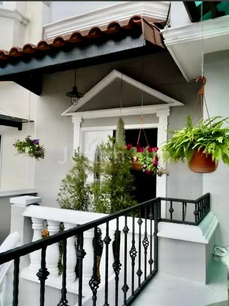 5 Bed Terraced House (Landed) for Rent in La Suisse - Image 5