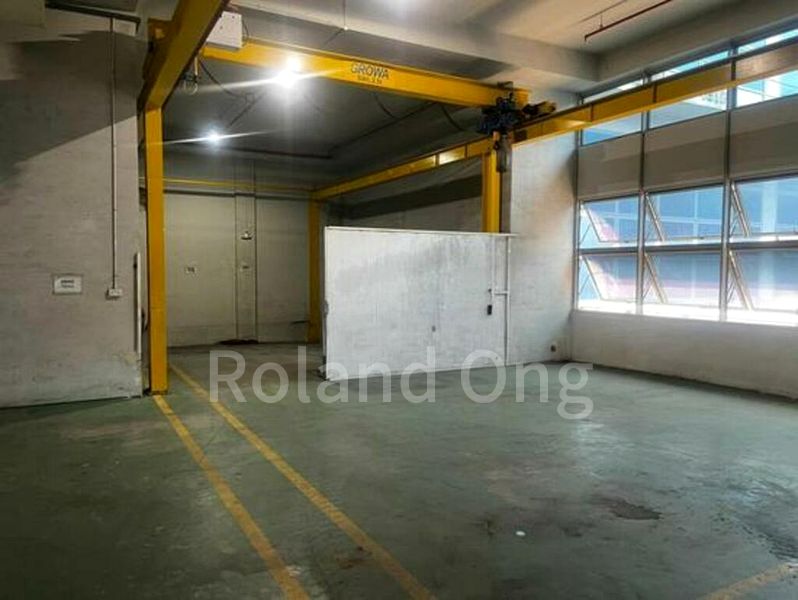 Factory / Workshop (B2) for Rent: West Connect Building - Image 4