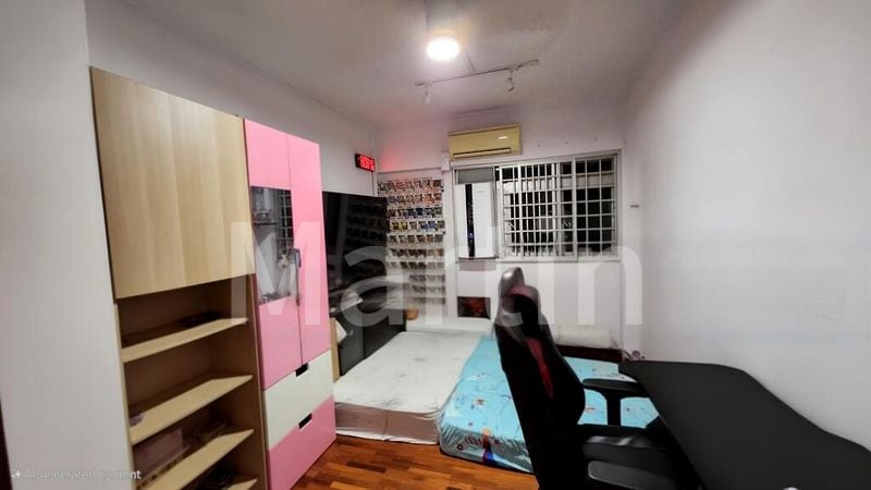 4 Room (4A) HDB for Sale in 111 Bukit Purmei Road - Image 2