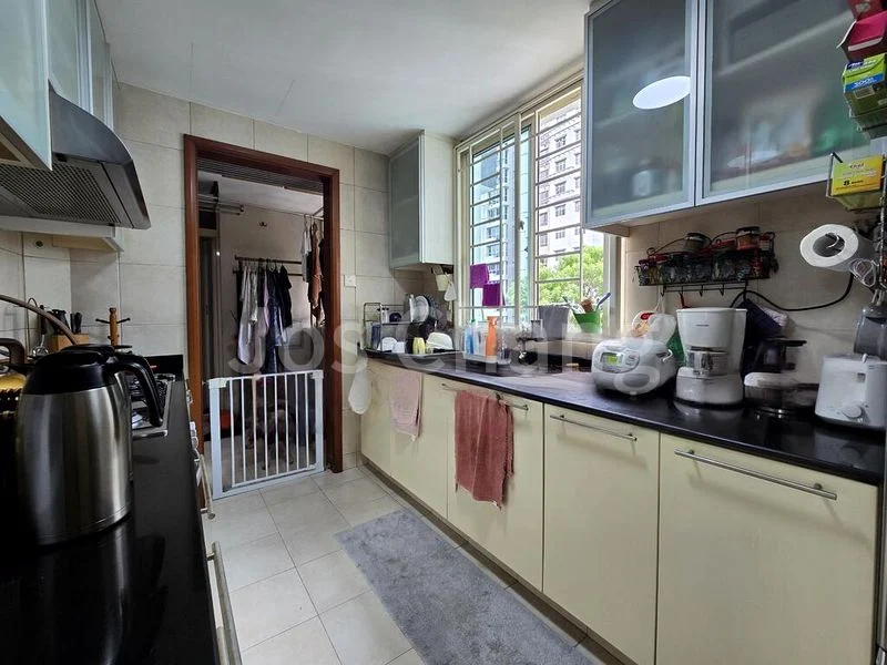 3 Bed Condo for Sale in  Rio Vista - Image 8