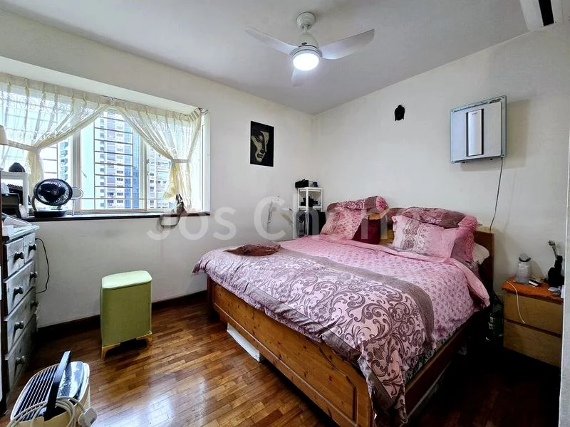 3 Bed Condo for Sale in  Rio Vista - Image 4