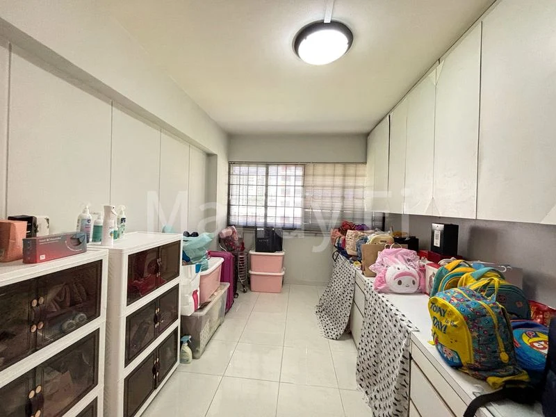 Executive HDB for Sale in 207 Choa Chu Kang Central - Image 7