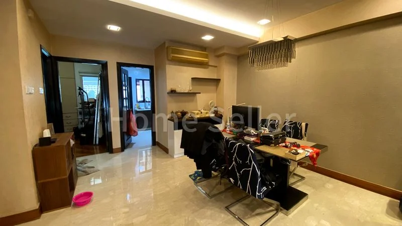 5 Bed Terraced House (Landed) for Sale in Villa Verde - Image 5