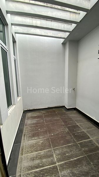 5 Bed Terraced House (Landed) for Sale in Villa Verde - Image 11