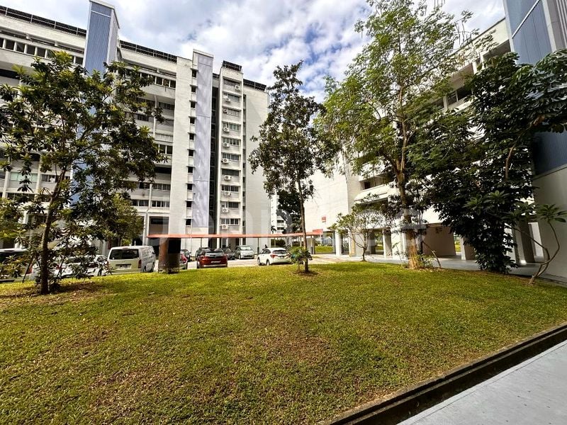 5 Room (5A MAISONETTE) HDB for Sale in 717 Bedok Reservoir Road - Image 2