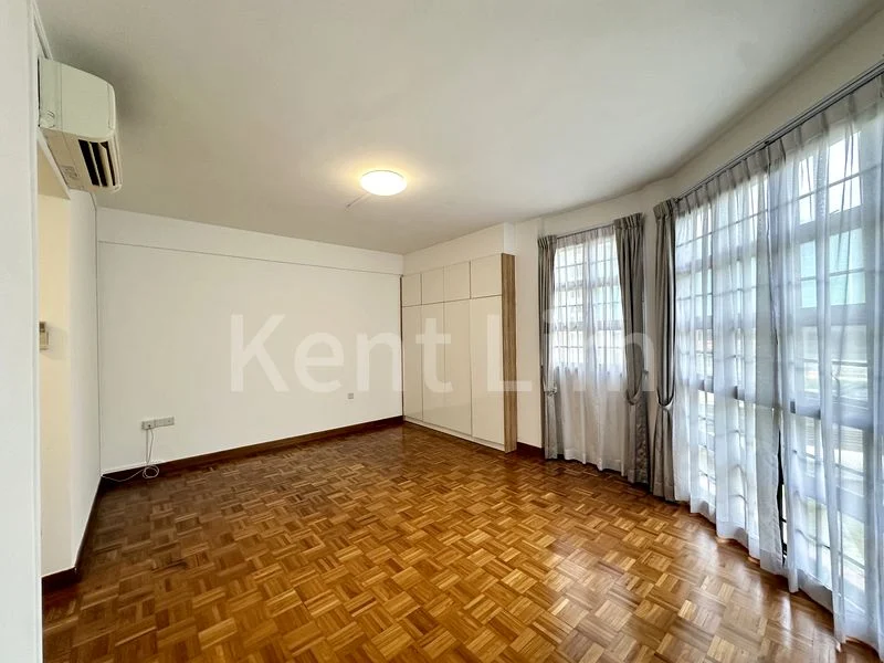 4 Bed Apartment (Condo) for Rent in  Parkway View - Image 4