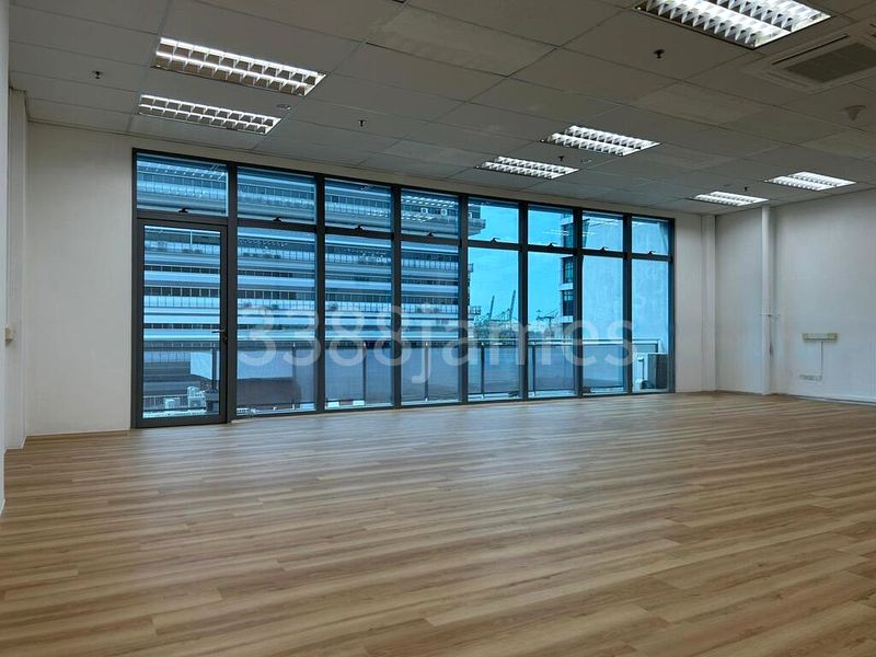 Light Industrial (B1) for Rent: Meissa, 1,200 Sq Ft Industrial Unit on Oldham Street - Image 13