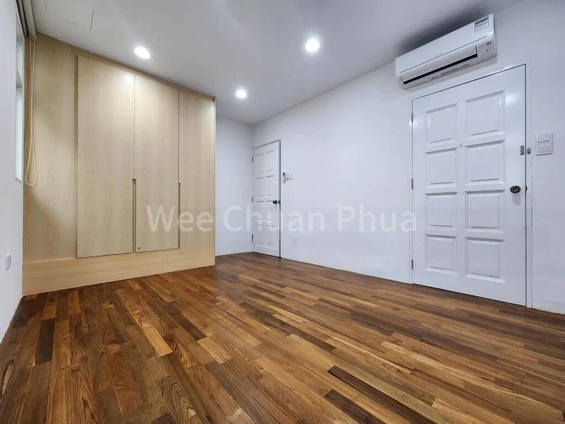 6 Bed Semi-Detached House (Landed) for Rent in  Queen's Road - Image 11