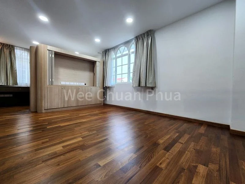 6 Bed Semi-Detached House (Landed) for Rent in  Queen's Road - Image 16